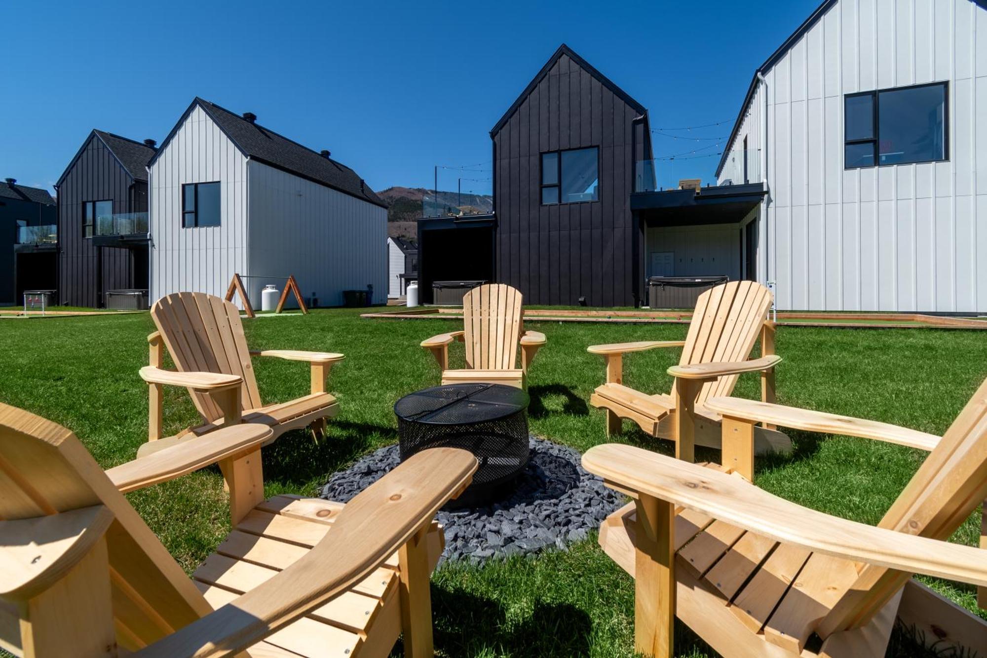 Sofa Villas Mont Sainte-Anne Beaupré Eksteriør bilde